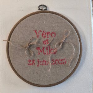 Porte-alliances personnalisé – Tambour brodé en lin